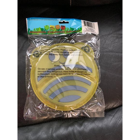 New Angel Of Mine Hard Plastic Bumblebee Yellow Black Pack of 2 Kids Divided Pla - Picture 3 of 3